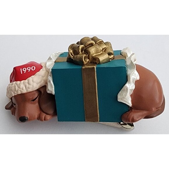 Hallmark Keepsake 1990 Clip-On Ornament Sleeping Dog with Gift Box Holiday Decor - Picture 1 of 7